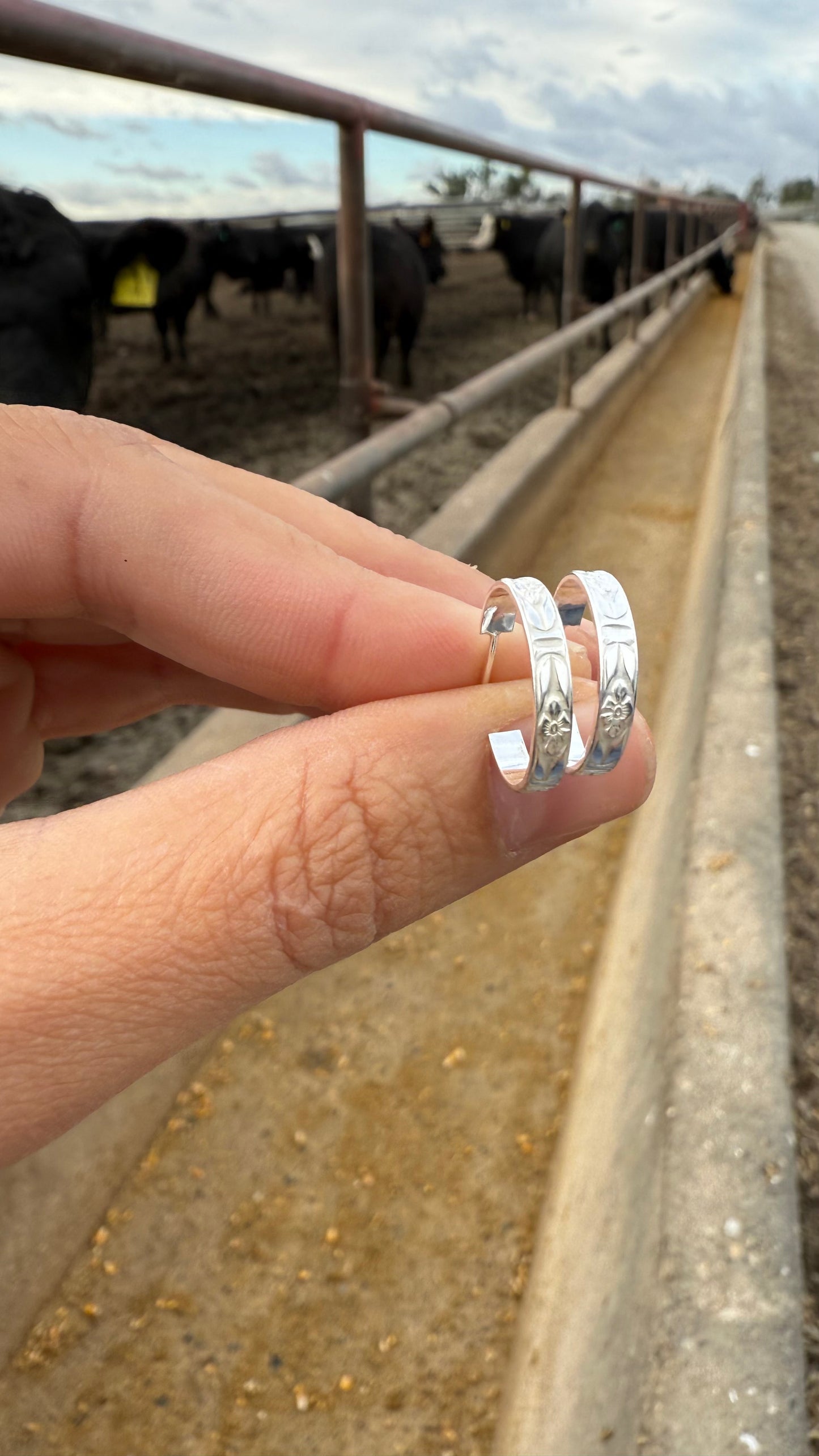 Floral Band Stud Hoops